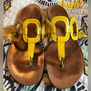 PAUL GREEN thong style sandals. Marked size 9, but fits more like a 10.